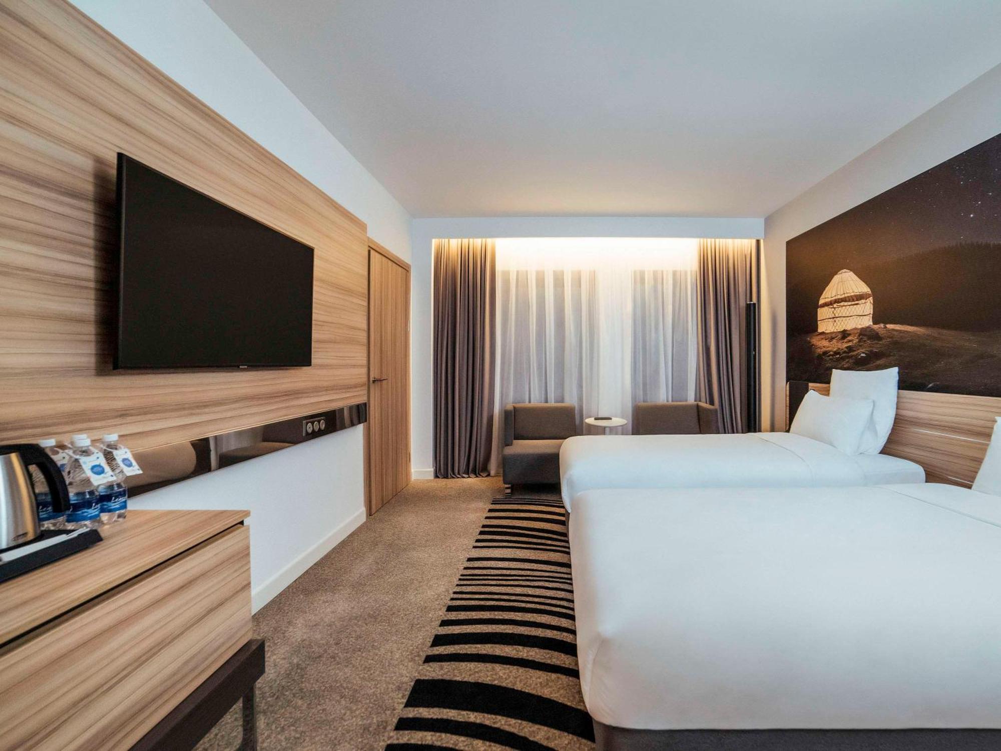 Novotel Bishkek City Center Eksteriør billede