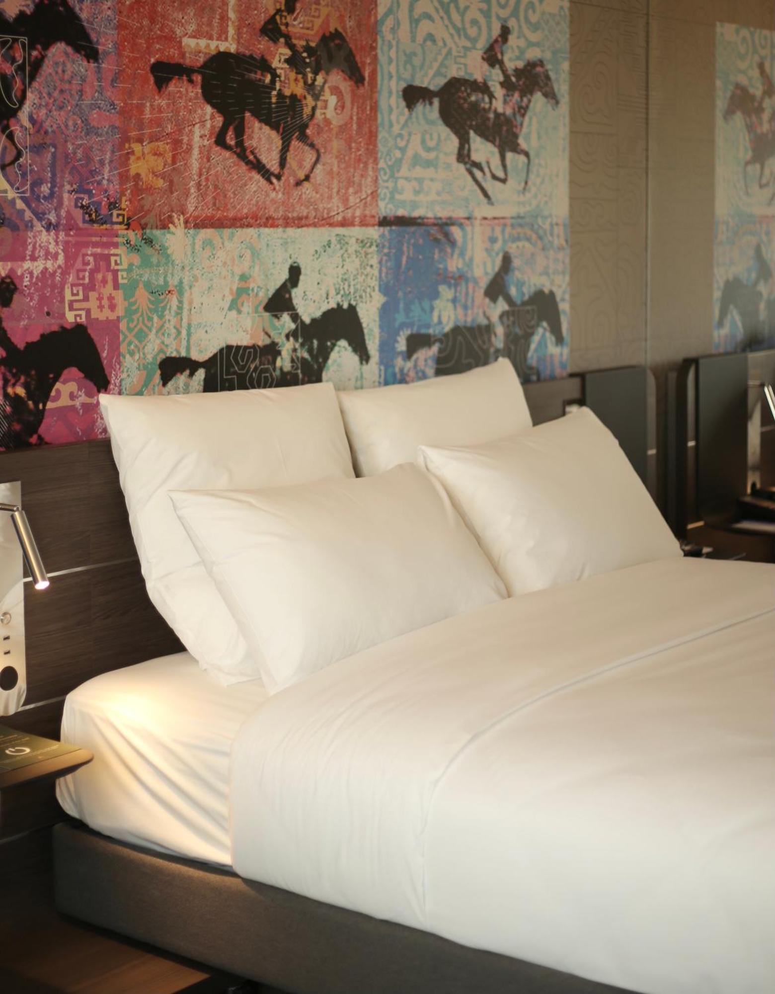 Novotel Bishkek City Center Eksteriør billede