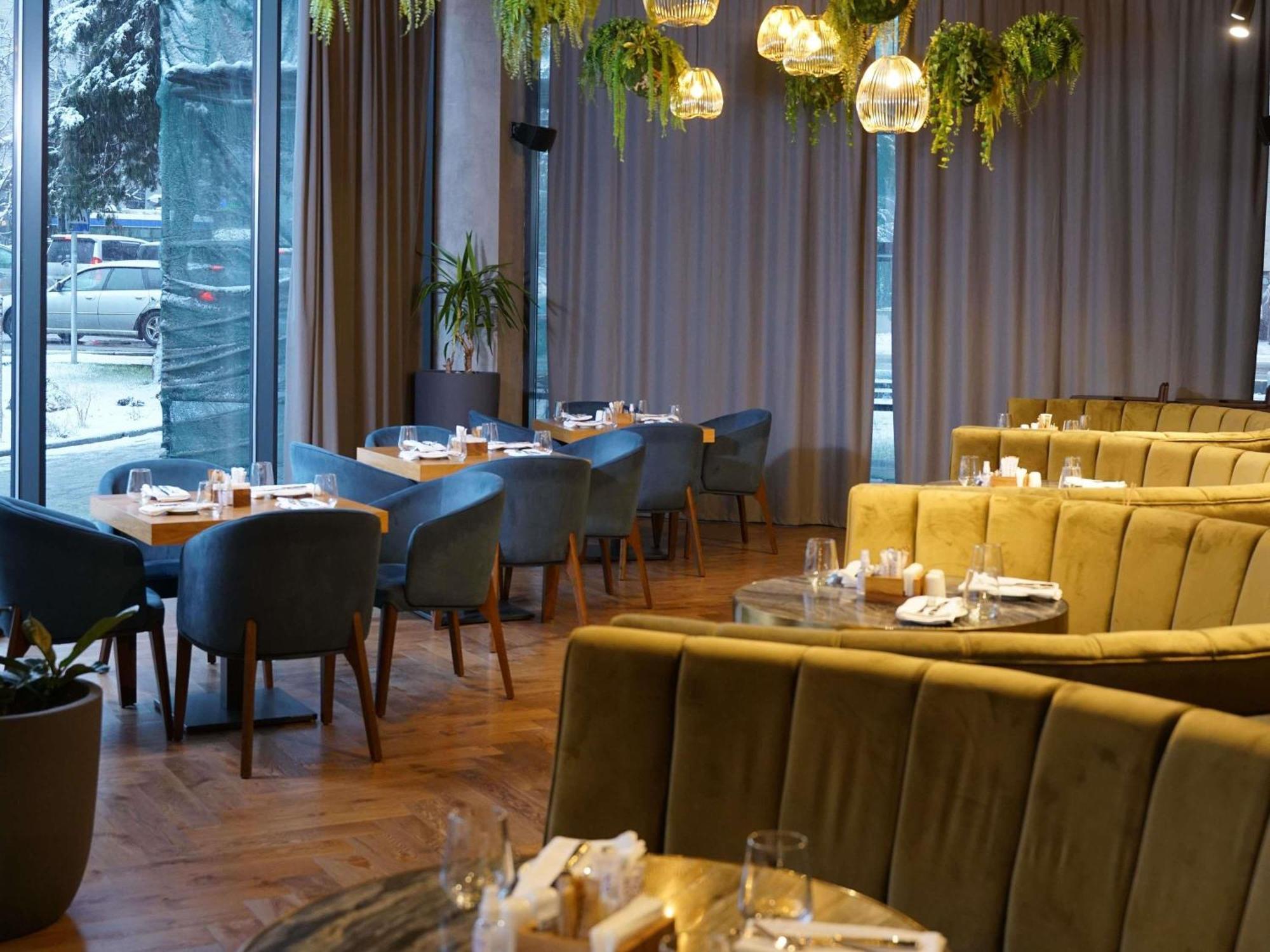 Novotel Bishkek City Center Eksteriør billede