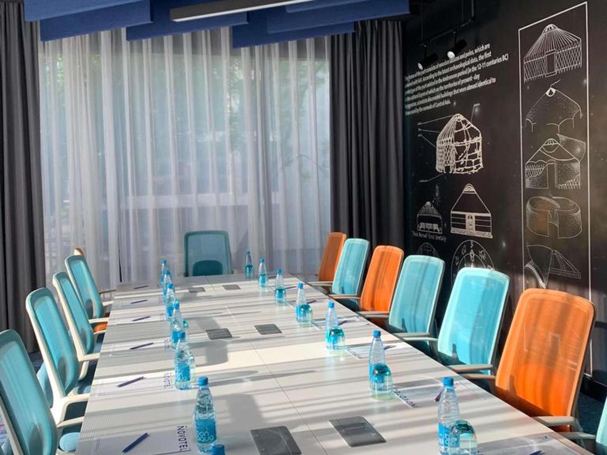 Novotel Bishkek City Center Eksteriør billede