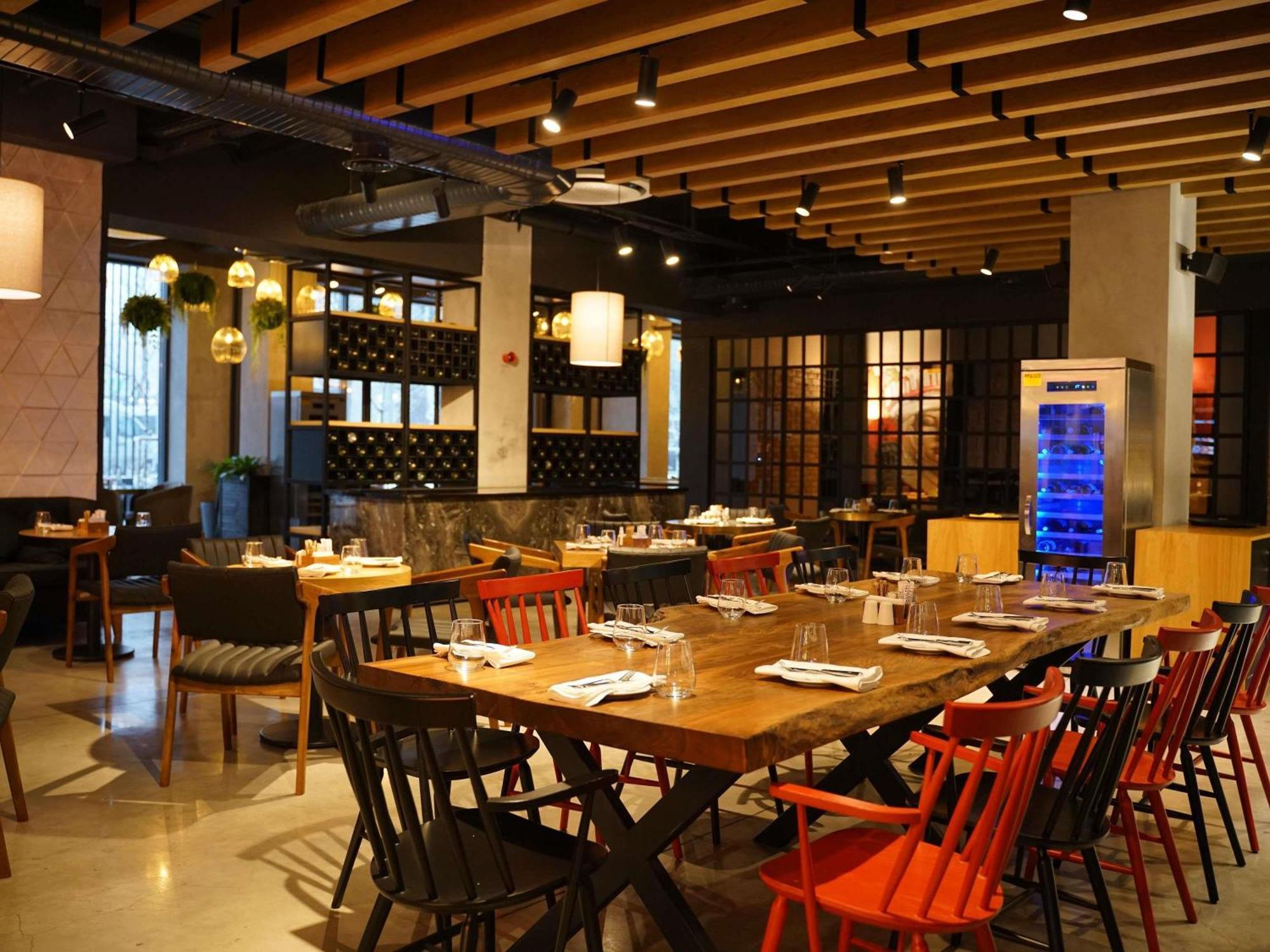 Novotel Bishkek City Center Eksteriør billede